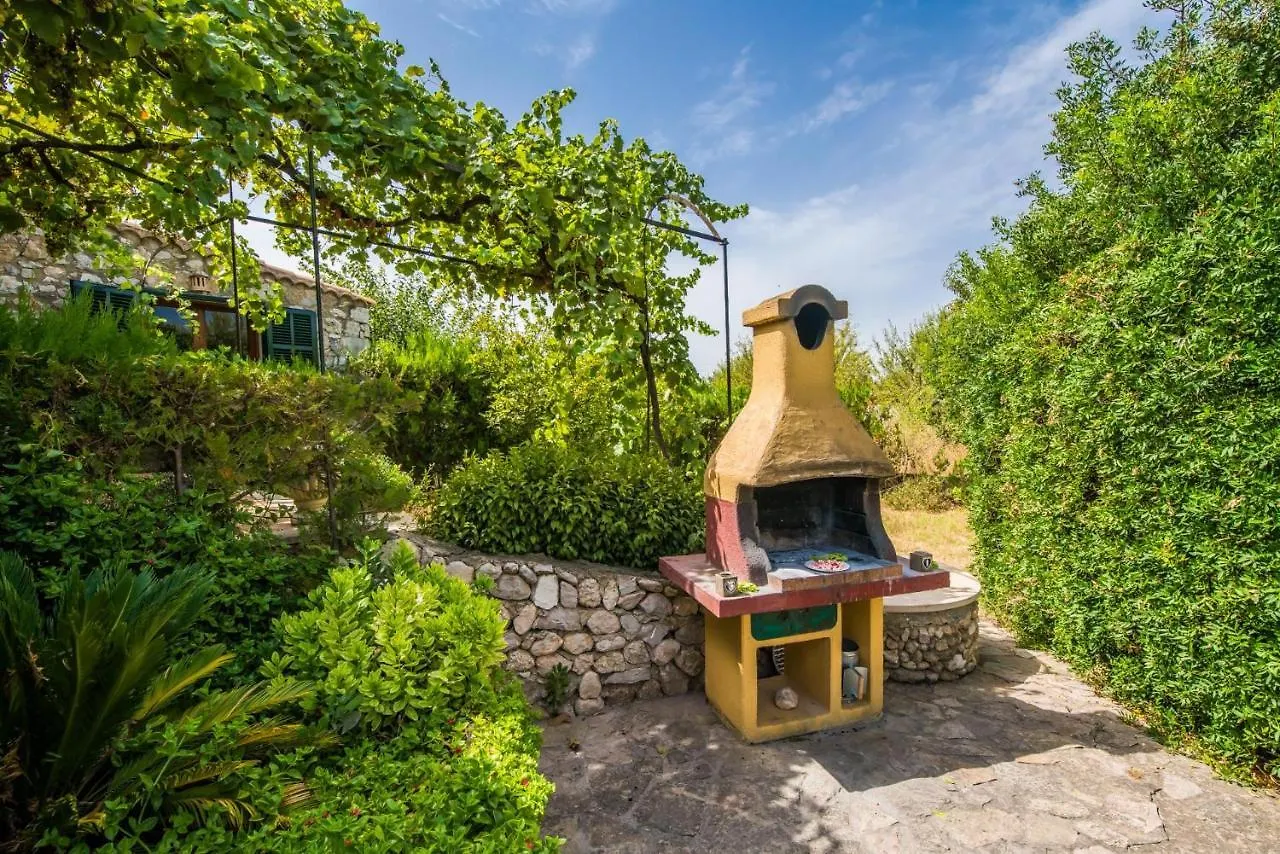 Ideal Property Mallorca - Can Reure Инка